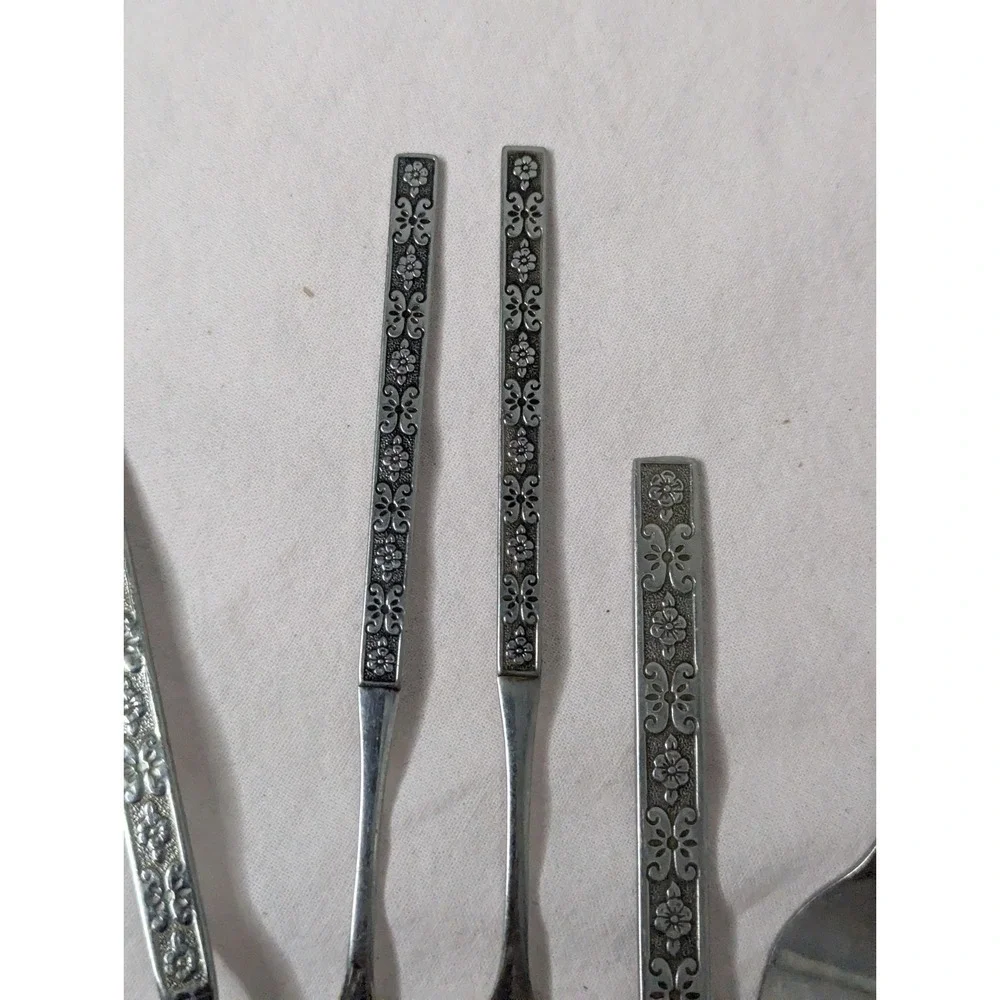 10 lot vintage Distinction Deluxe Stainless‎ Onieda HH spoon knife fork soup tea